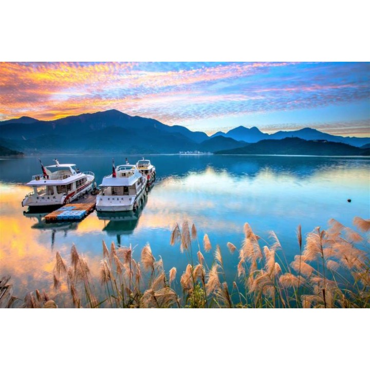 Рыжий кот. Холст 40х50 арт.Х-7330 с красками по номерам "Красивый закат в горах"